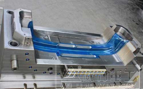 汽车保险杠成型模具