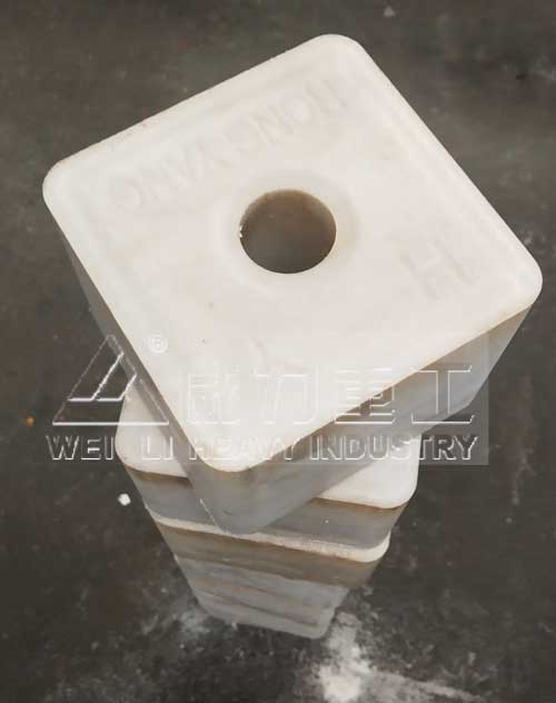 牛羊舔砖液压机打样产品
