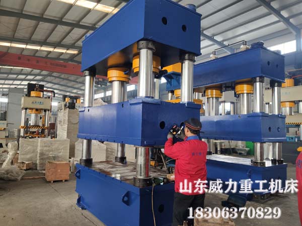 YW32-400T四柱万能液压机图片